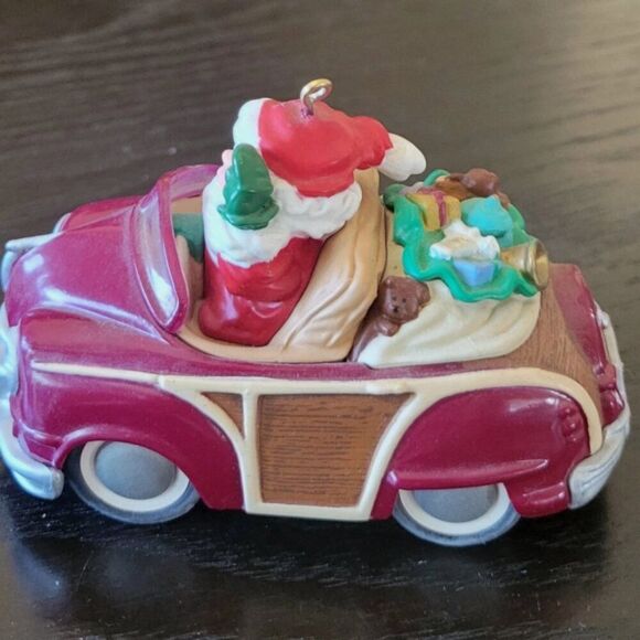 Hallmark "Santa's Woody" 9th in the Here Comes Santa Series. (1987) - Picture 5 of 6